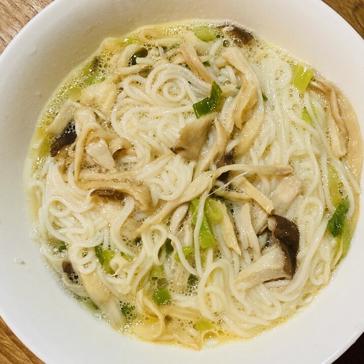 エリンギと卵のそうめん